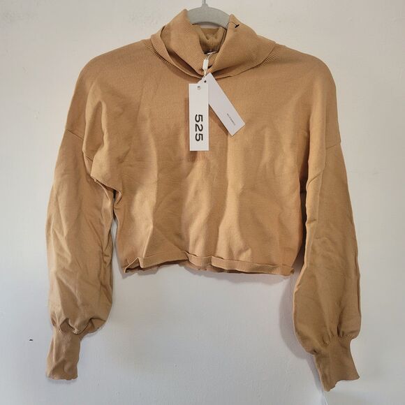 525 America Tops - 525 America camel beige turtleneck cropped sweater size XS 

Foldover neckline
B